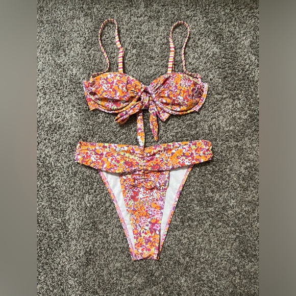 NWT boutique new coral/pink floral push-up high waist Brazilian thong bikini. - Picture 4 of 5